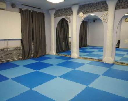 голубой и синий мягкий пол в детской комнате